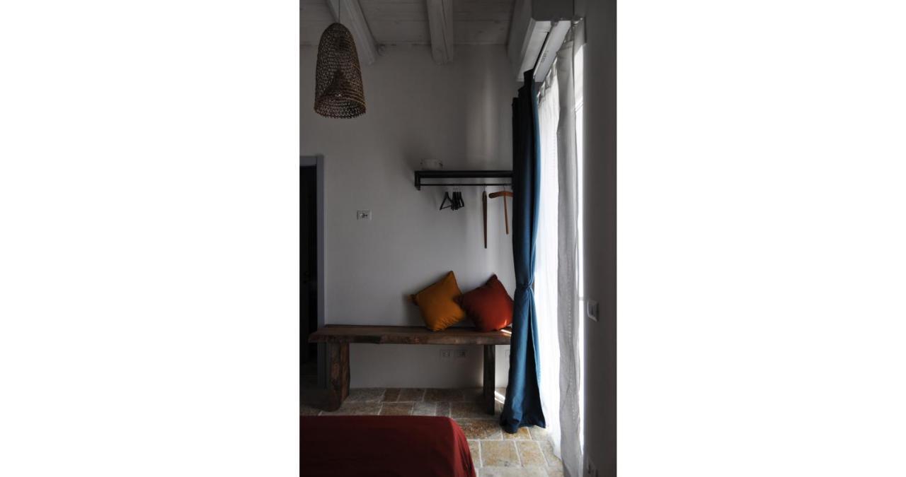 モノーポリ Casale Petrarolo Bed & Breakfast エクステリア 写真