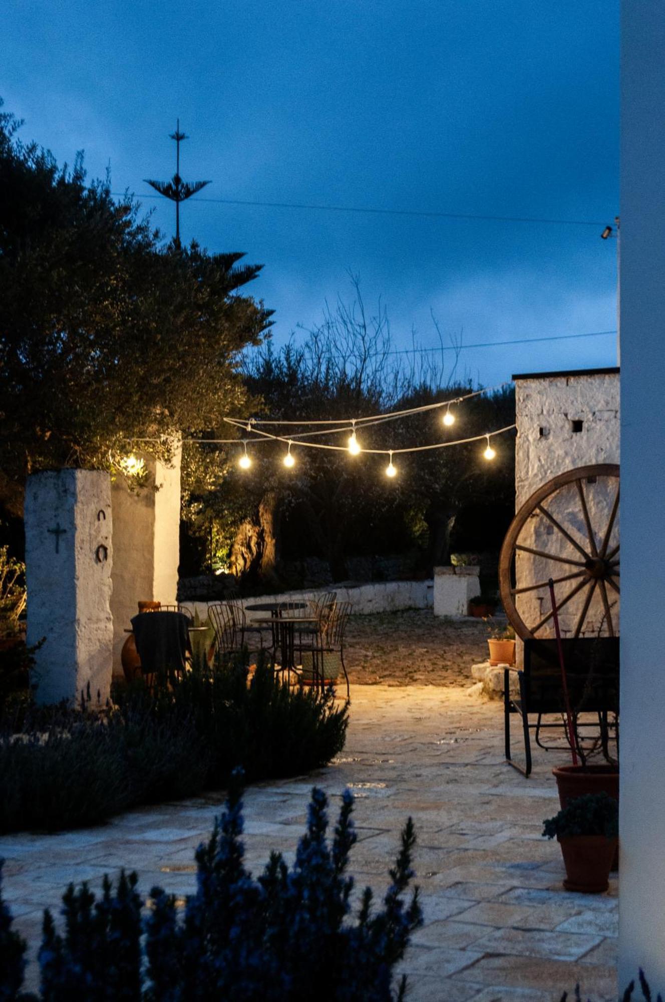 モノーポリ Casale Petrarolo Bed & Breakfast エクステリア 写真