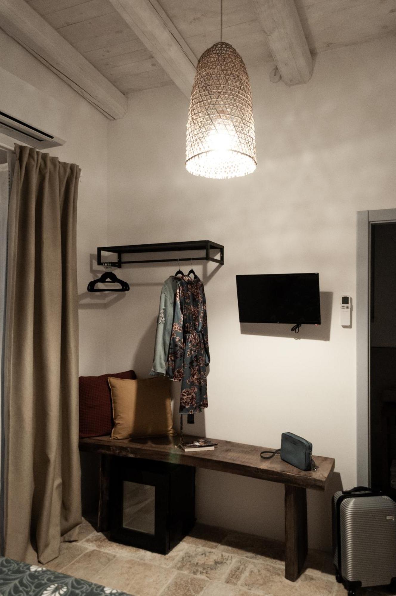 モノーポリ Casale Petrarolo Bed & Breakfast エクステリア 写真